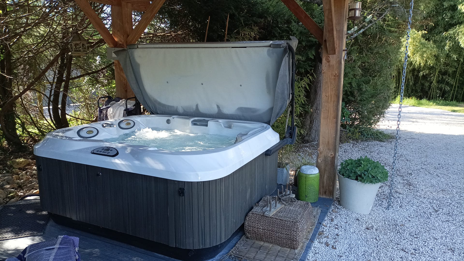 wifi - vélo - SPA - Jacuzzi - Nogaro